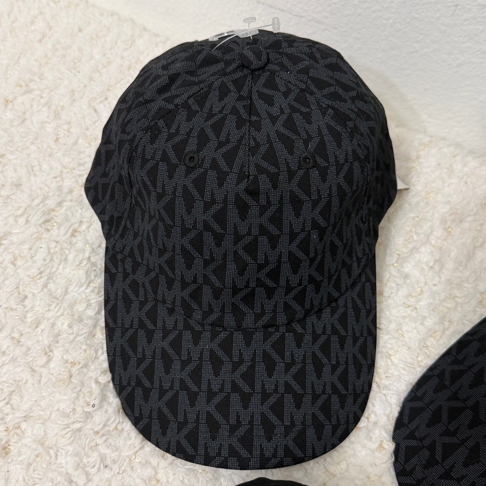 MK  Michael‎ Kors Cap winner choice or pick one